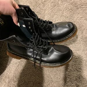 Dr. Martens black trendy boots